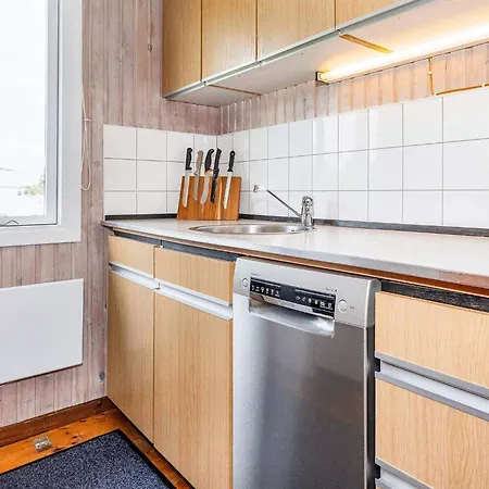Holiday home Three-bedroom In 28 Lokken
