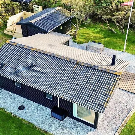 Three-bedroom In 28 Holiday home Lokken