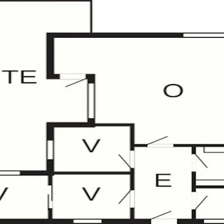 Three-bedroom In 28 לוקן